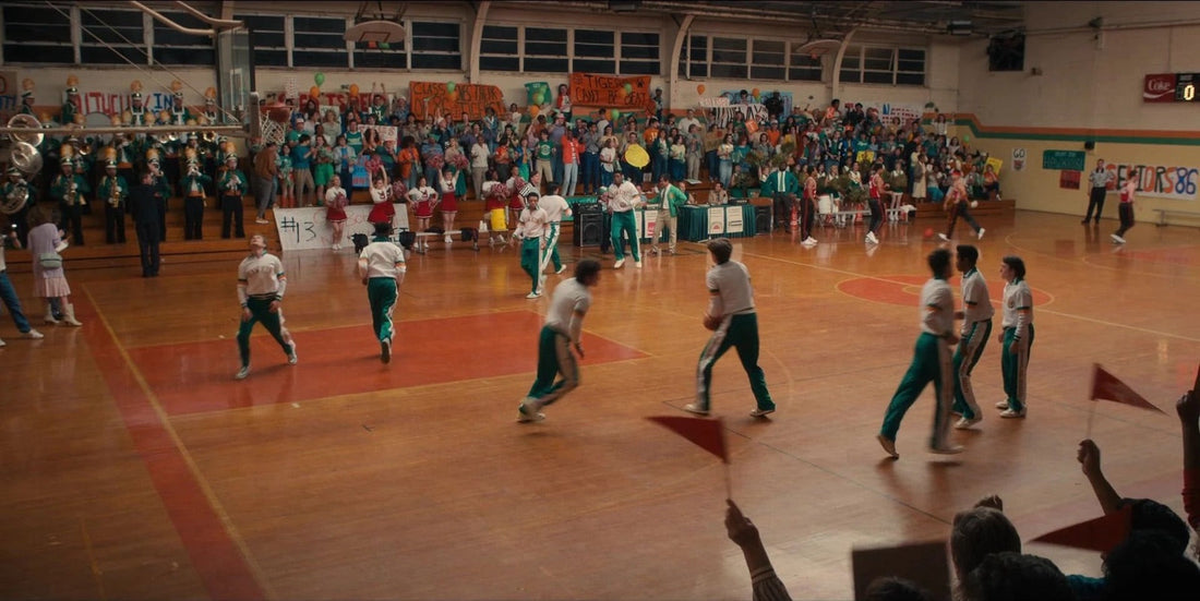 Basketball Stranger Things: Turnhalle der Tigers, Spieler auf dem Parkett