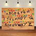 Fotohintergrund Stranger Things Alphabetwand helles Holz