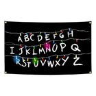 Wandflagge Stranger Things Alphabetwand violett
