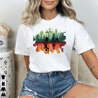 Damen-T-Shirt Stranger Things umgekehrter Wald vor weißem Himmel