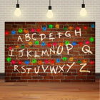 Fotohintergrund Stranger Things Alphabetwand roter Backstein