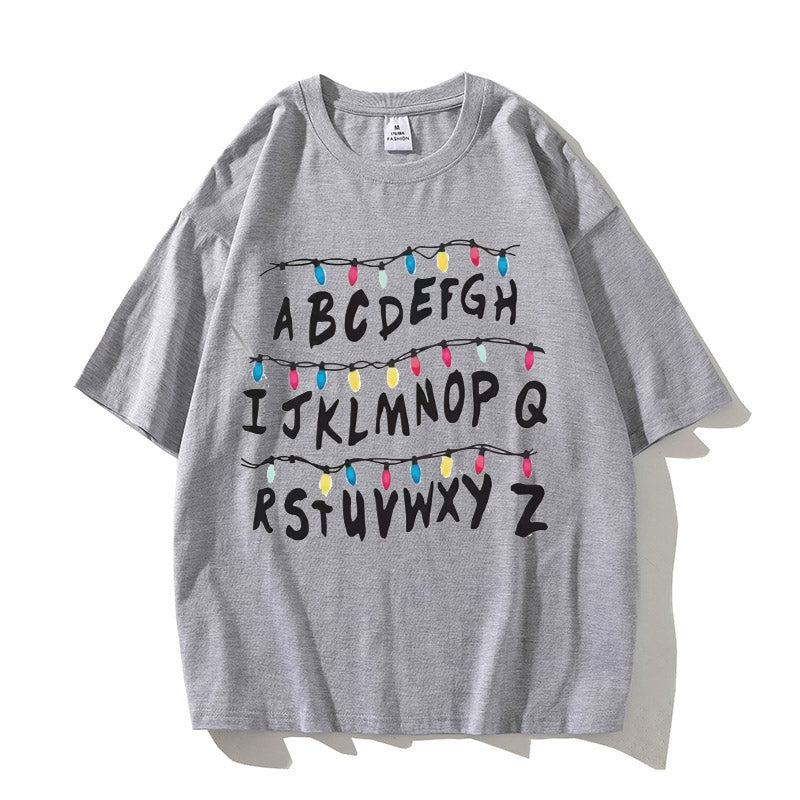 T-shirt homme Stranger Things mur alphabet guirlande – coloris Gris