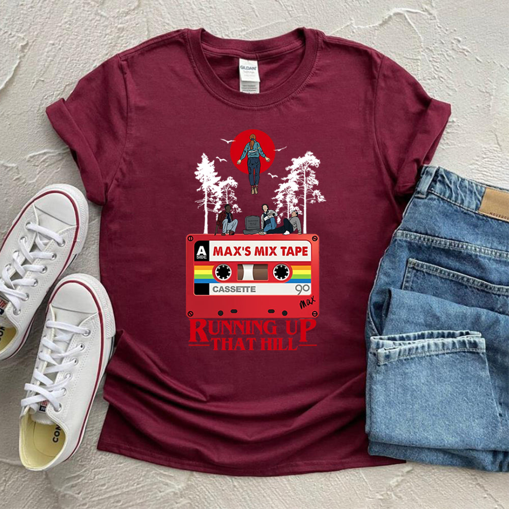 T-shirt femme Stranger Things Max's Mixtape – coloris Bordeaux