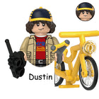 Minifigur zum Bauen Stranger Things Dustin Henderson auf dem Rad