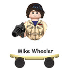 Minifigur zum Bauen Stranger Things Mike Wheeler auf dem Skateboard